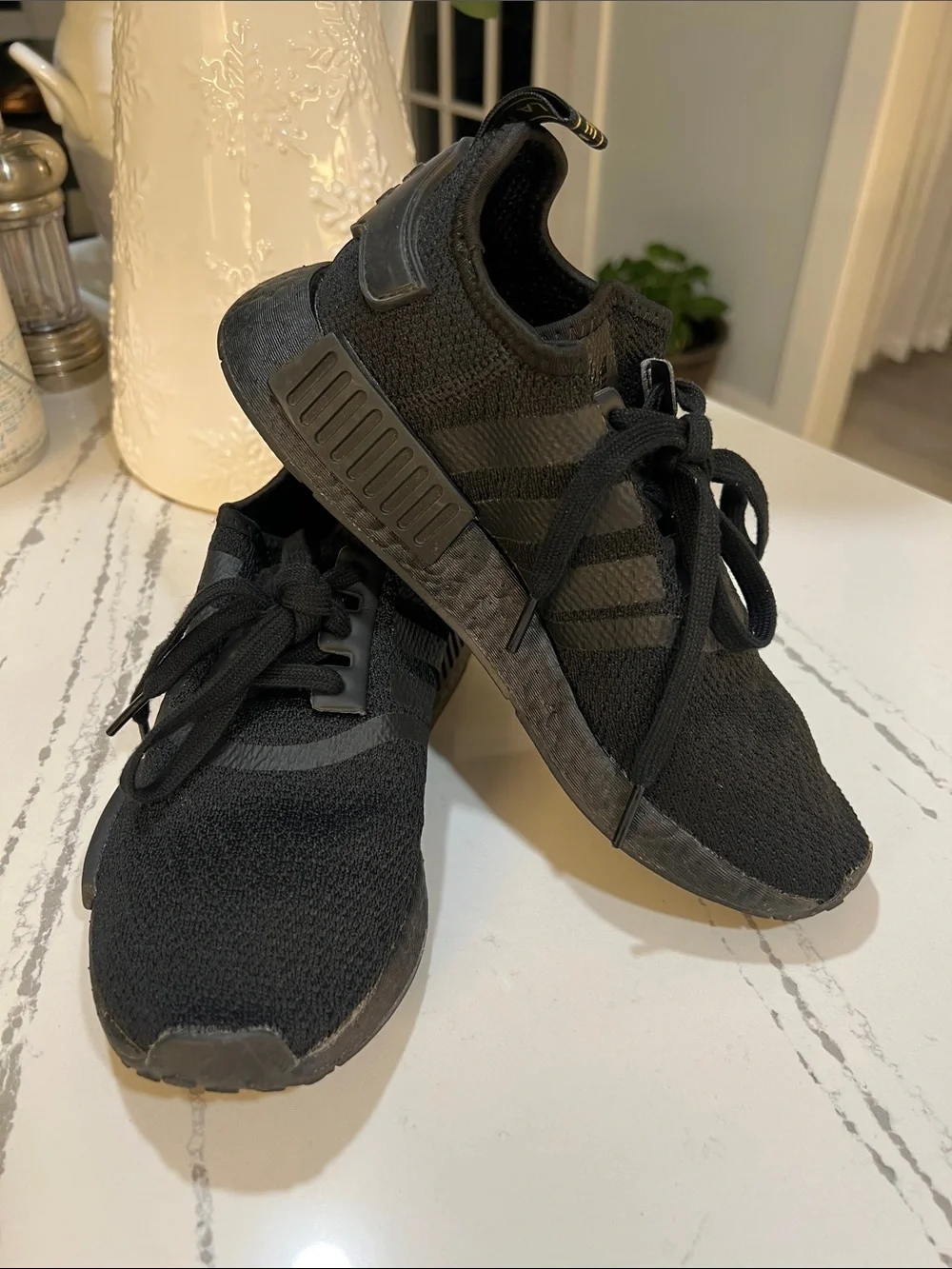 Adidas NMD_R1 Black Gold Metallic Sneakers Women's Size 6.5 FV1787